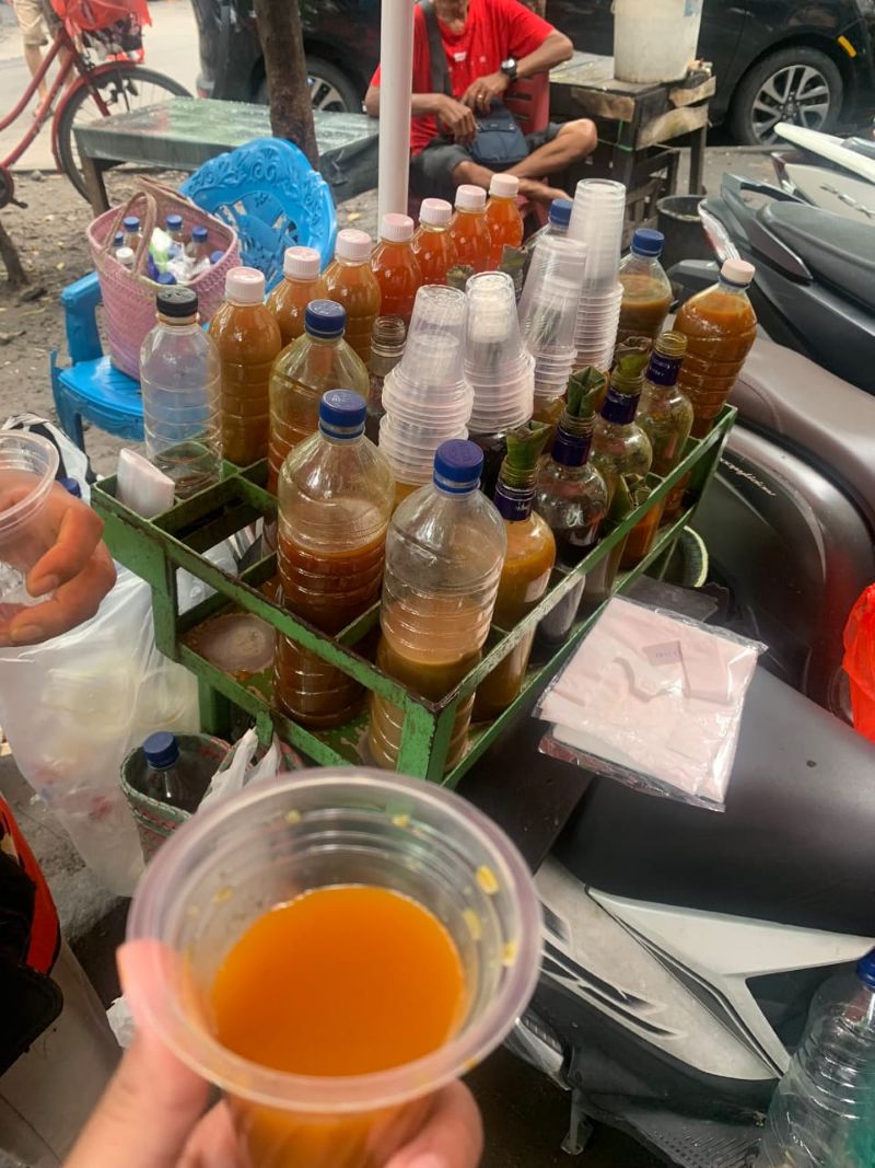 Jamu Keliling Tradisional.