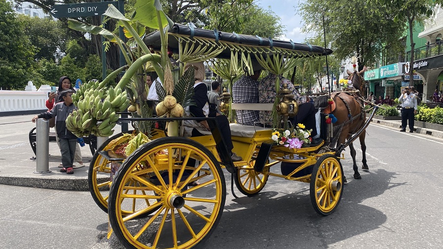 Kontes Kuda Andong 2025 di Halaman Gedung DPRD DIJ, Maliboro Kota Jogja, Minggu (30/11/2025).