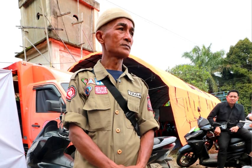 Wirman Saputra, Tagana yang berhasil menyelamatkan 4 nyawa saat banjir bandang menerjang kampungnya di Agam, Sumbar Kemensos