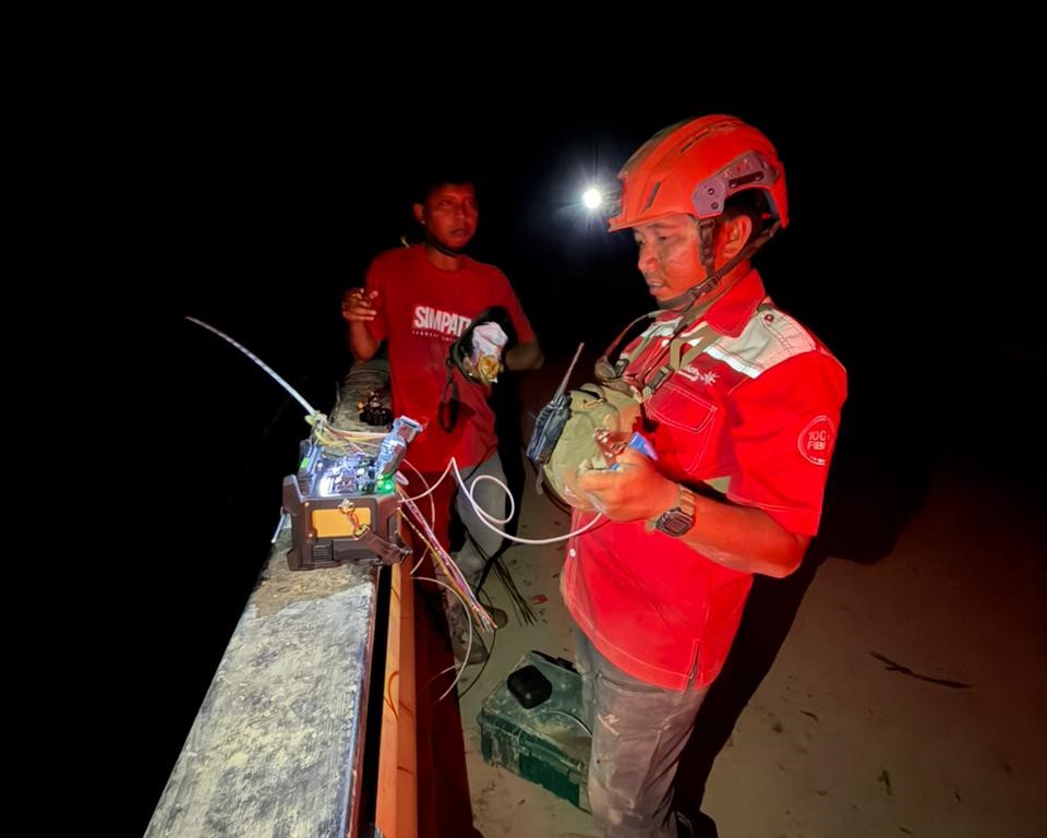 Dalam rangkaian kunjungan kerja di Aceh dan Sumatra Utara, TelkomGroup juga menyalurkan bantuan kemanusiaan berupa peralatan medis dan obat-obatan ke RS Adam Malik dan wilayah Aceh Tamiang, yang melip