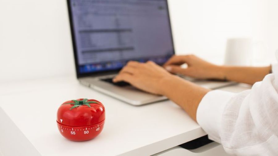 tampilan timer tomat, inspirasi awal teknik pomodoro yang bantu tingkatkan fokus (pinterest)