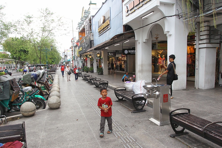 Suasana pedestrian kawasan Malioboro, Kota Jogja, Rabu (4/2/2026). Pemprov DIJ menargetkan Malioboro menjadi kawasan full pedestrian pada tahun ini.