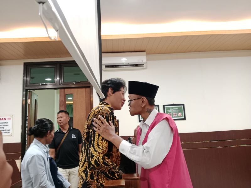 PROSES HUKUM: Sidang Perdana Arie masih terus berlanjut di Pengadilan Negeri Sleman Jumar (20/2).