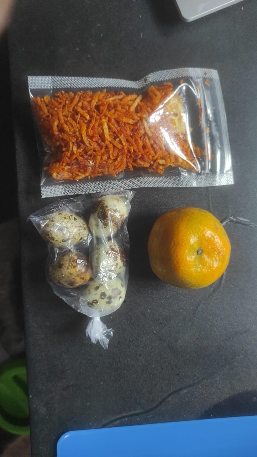 MENU KERING: Siswa mendapat sejumlah menu pada program MBG dari SPPG Gondowangi Sawangan.