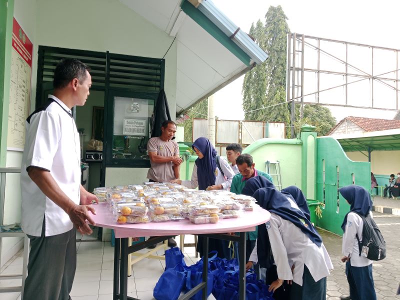 Pengambilan MBG kering di MTsN 3 Sleman
