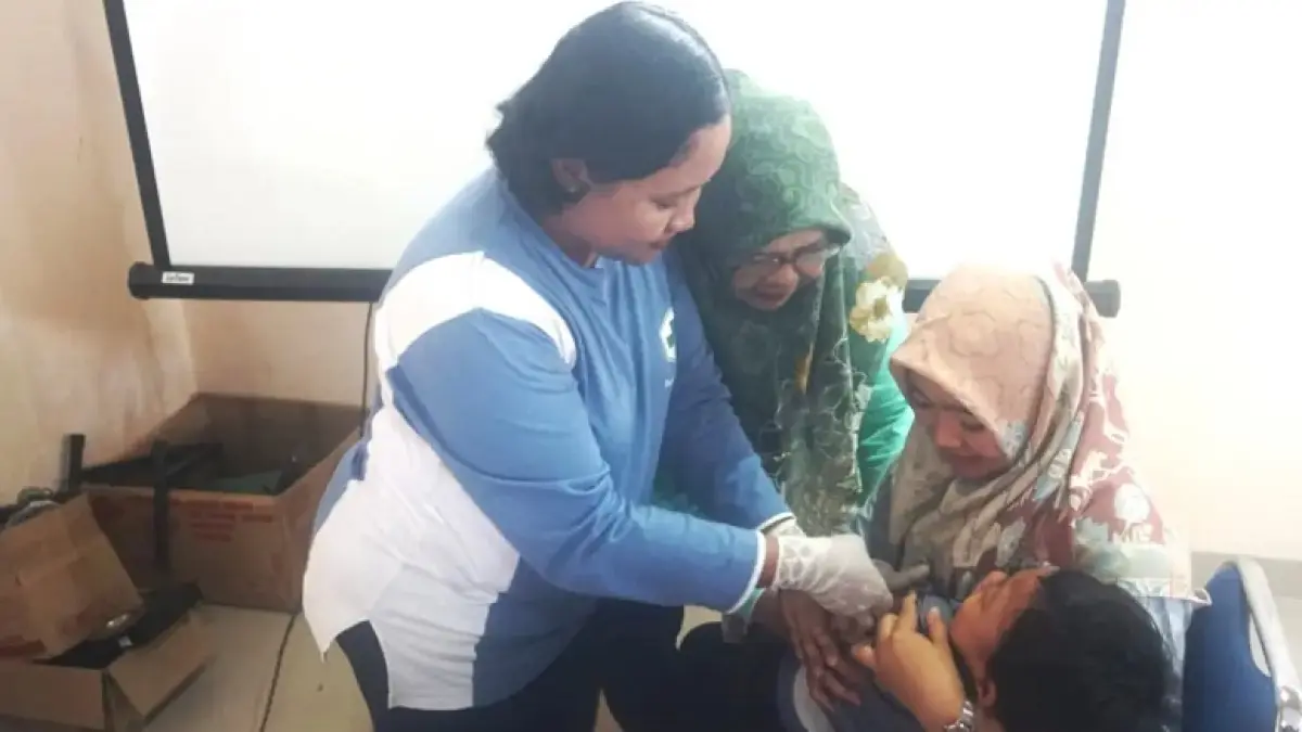Pelaksanaan vaksinasi campak atau Outbreak Response Immunization (ORI) di Desa Ngering, Kecamatan Jogonalan, Klaten. (ANGGA PURENDA/RADAR SOLO)