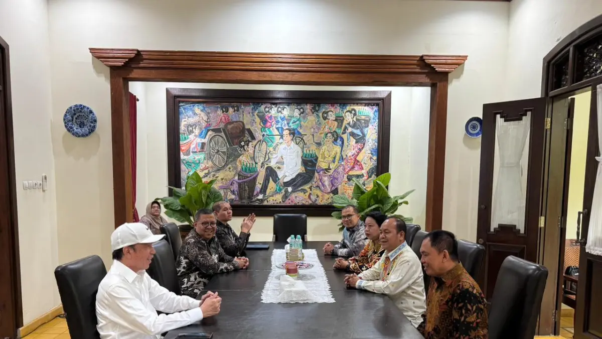 Audiensi di Solo, Jokowi Dukung Penguatan Kewenangan KPPU Hadapi Pelaku Usaha Besar

