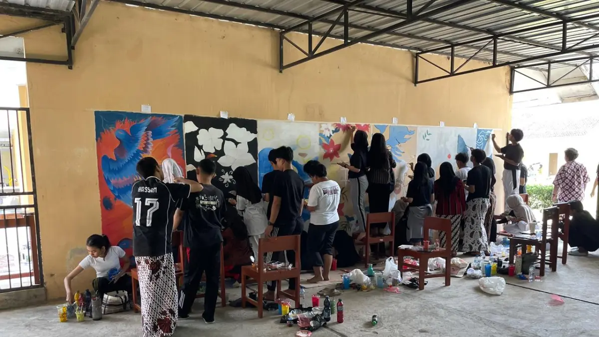 Dalam rangka memperingati Hari Kartini, Astra Motor Yogyakarta berkolaborasi dengan sekolah SMA Negeri 1 Prambanan
