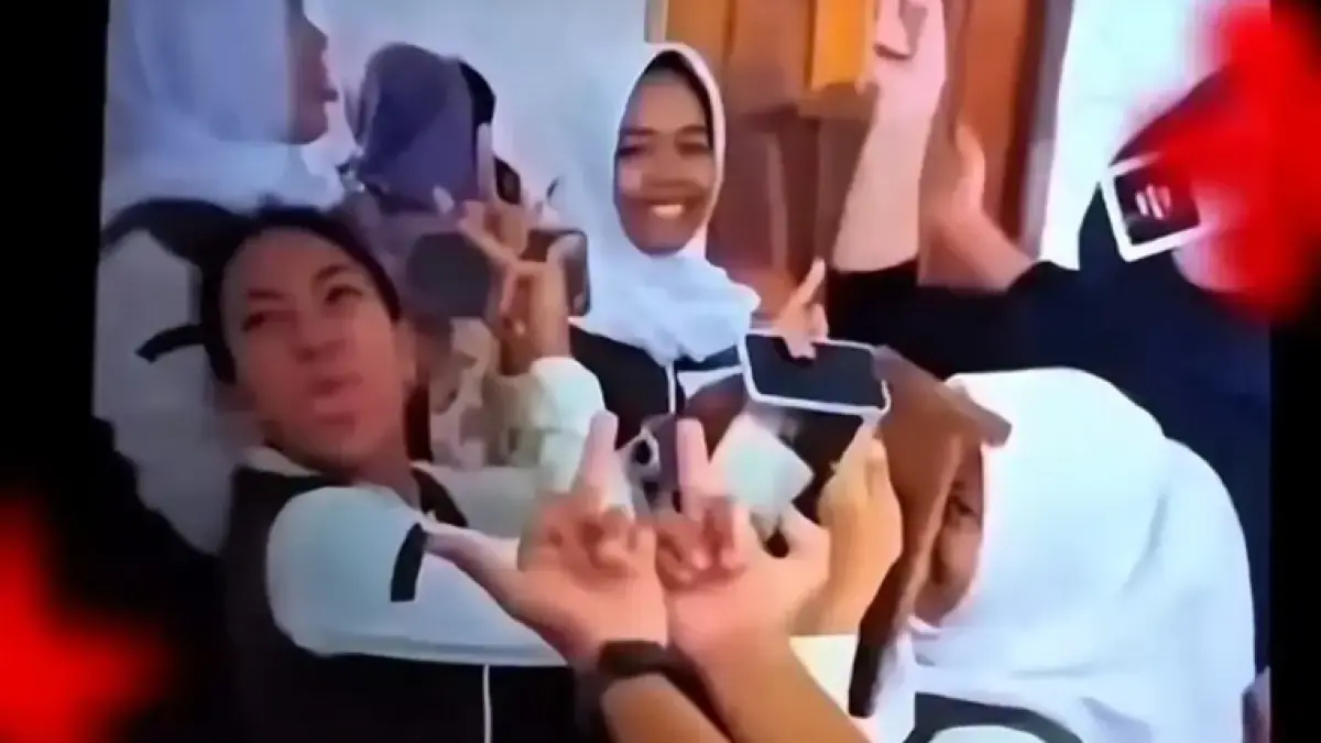 Sebuah video amatir yang merekam aksi tidak terpuji oknum pelajar di Purwakarta mendadak viral di media sosial. (istimewa)