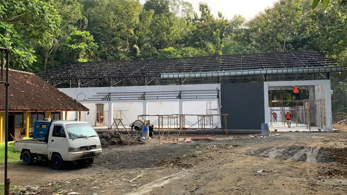 Pembangunan KDMP di Kalurahan Hargowilis terus digenjot agar segera selesai.