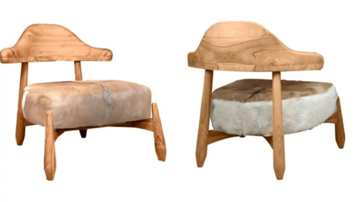 UNIK: Bufallo Lazy Chair karya seniman Nor Jayadi yang memadukan kayu jati dan kulit kambing. (Dokumentasi Pribadi)