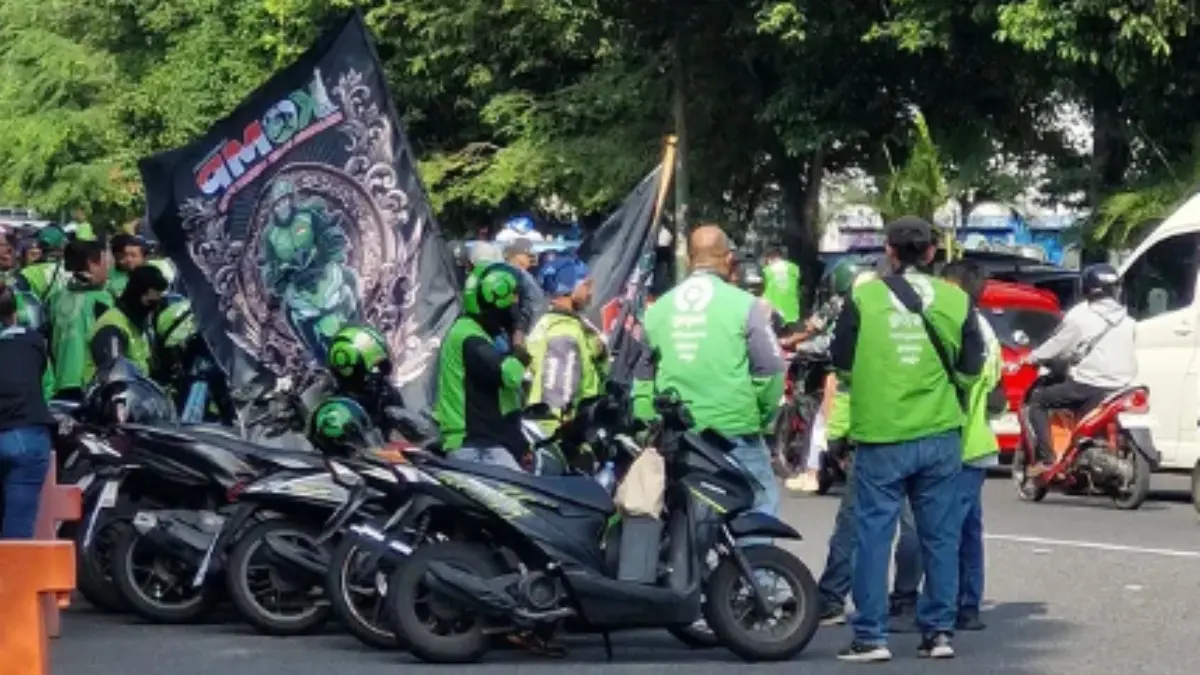Para Driver Gojek Berkumpul untuk melaksanakan konvoi (instagram.com/usn_00115)