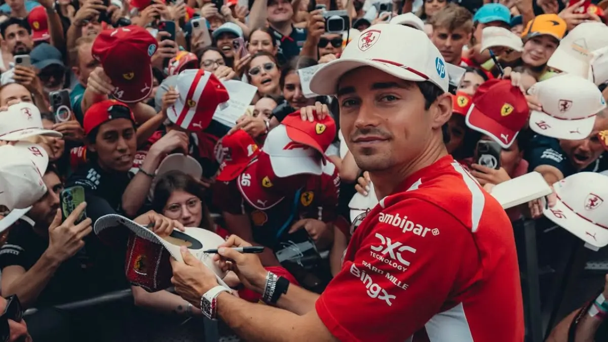  Pembalap mobil profesional Charles Leclerc 