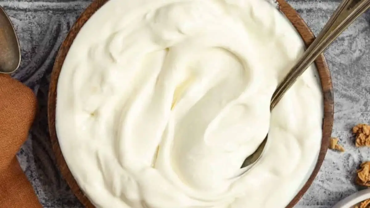 Yogurt, makanan hasil fermentasi susu ini mengandung protein, kalsium, vitamin B, serta probiotik atau bakteri baik. (Pinterest)