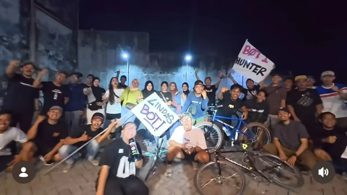 Aksi konvoi komunitas sepeda Psyclosocial dalam upaya penolakan terhadap LGBT (Instagram/@robbytanziilal_)