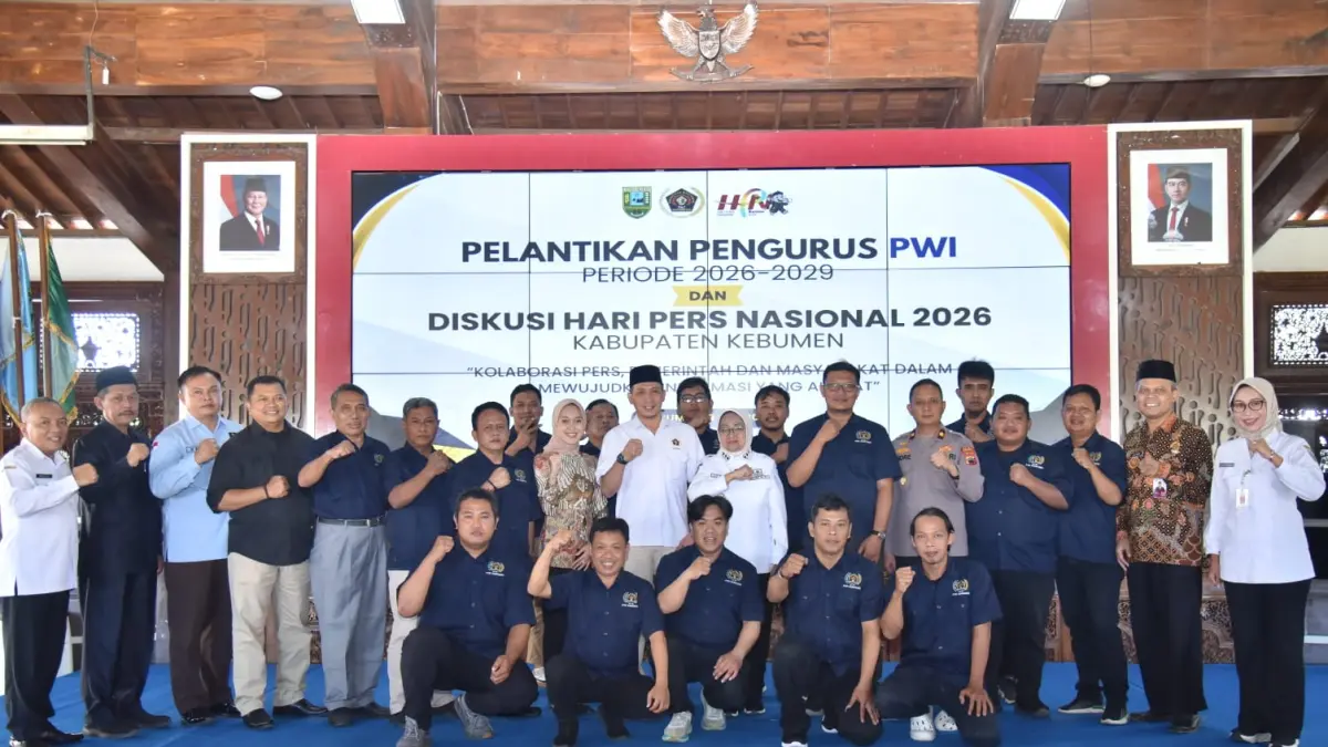 Prosesi pengukuhan pengurus Persatuan Wartawan Indonesia (PWI) Kebumen periode&nbsp;2026-2029&nbsp;yang berlangsung di Pendopo Kabumian, Rabu (8/7). (Dokumentasi Prokopim Kebumen)