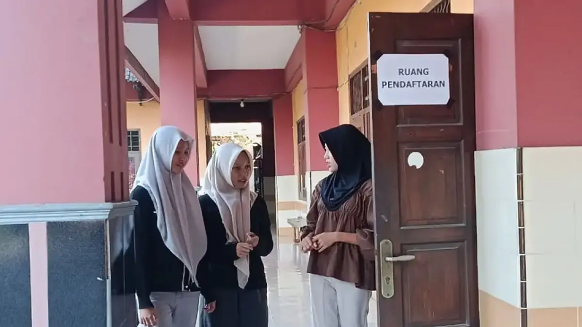Di SMK Wijaya Kusuma Solo masih ada tunggakan Rp 373 juta karena ijazah 162 siswa belum diambil. (ALFIDA NURCHOLISAH/RADAR SOLO)