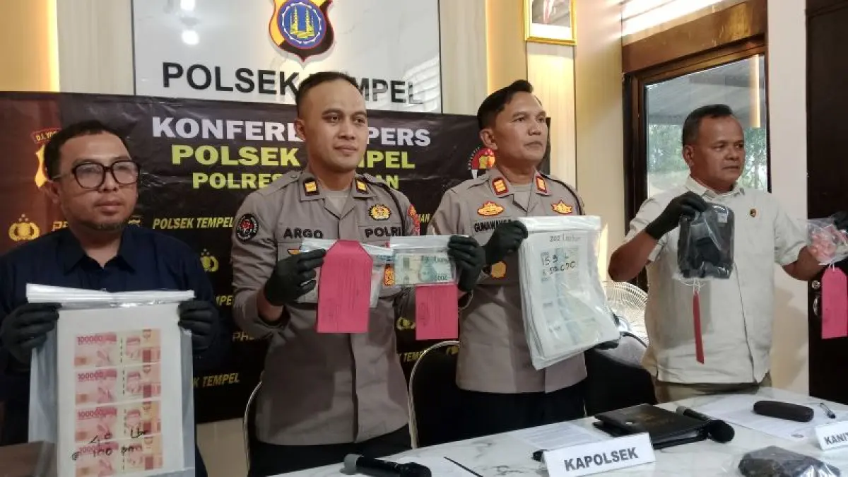Gelar Perkara: Jajaran Polsek Tempel memberikan penjelasan terkait kasus tindak pidana peredaran mata uang palsu Rabu (15/7).&nbsp;(Delima&nbsp;Purnamasari/Radar Purworejo)