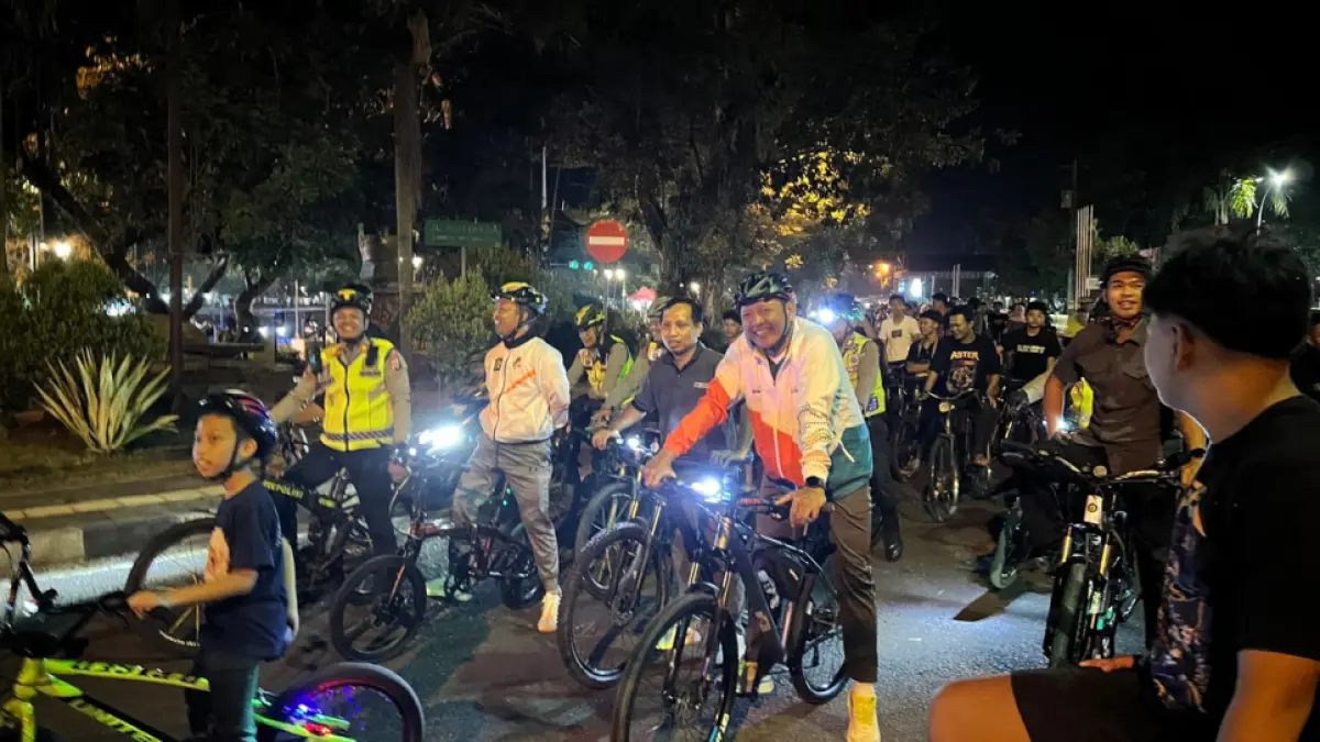 Meriahnya Car Free Night Wates