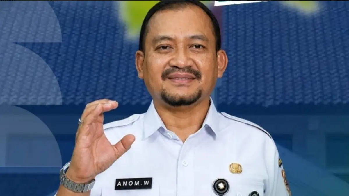 Bupati Pemalang, Anom Widiyantoro. (Instagram/anom_widiyantoro)