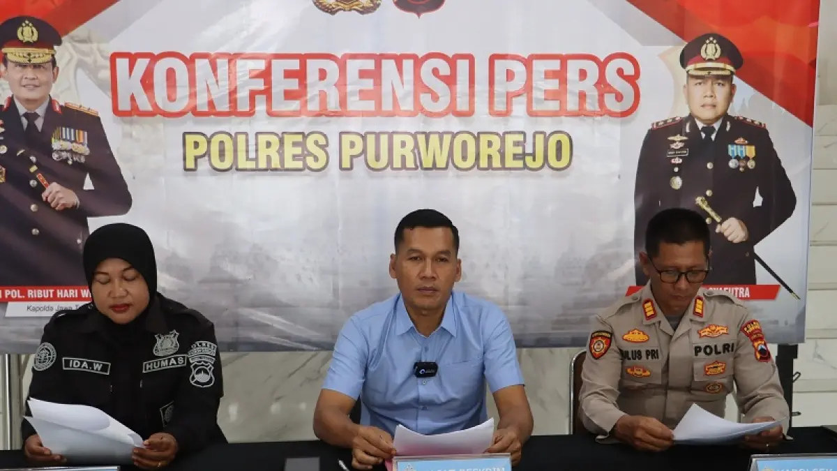 UNGKAP PERKARA: Kasat Reskrim Polres Purworejo AKP Dwiyono memimpin konferensi pers dalam perkara kekerasan yang melibatkan antar pelajar. (Dokumentasi Polres Purworejo)