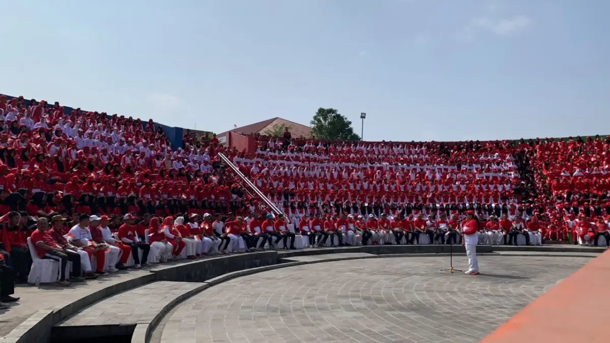 Sebanyak 1.422 calon Pasukan Pengibar Bendera Pusaka (Paskibraka) tingkat kabupaten dan kapanewon mengikuti apel bersama di Amphitheater Taman Budaya Gunungkidul, Senin (3/8).