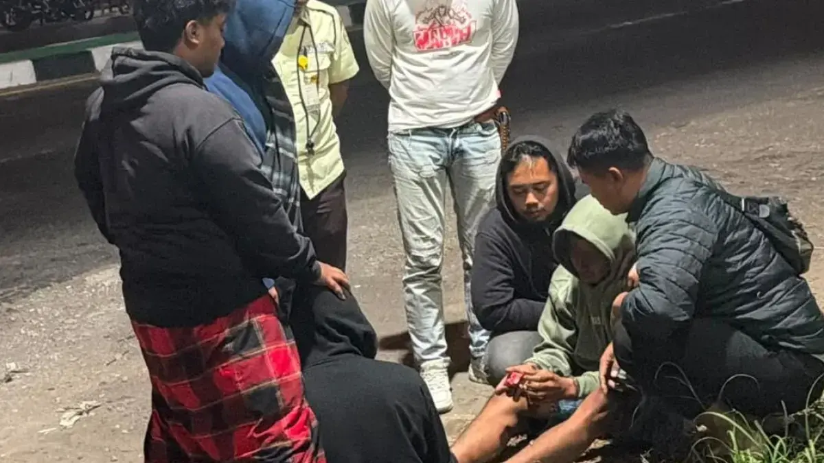 Anggota Satresnarkoba Polres Boyolali bekuk pengedar narkotika di Jalan Raya Boyolali–Solo, Kecamatan Banyudono, tepatnya di depan PT Solo Murni, Kamis (6/8) dini hari.&nbsp;(DOK.POLRES BOYOLALI)
