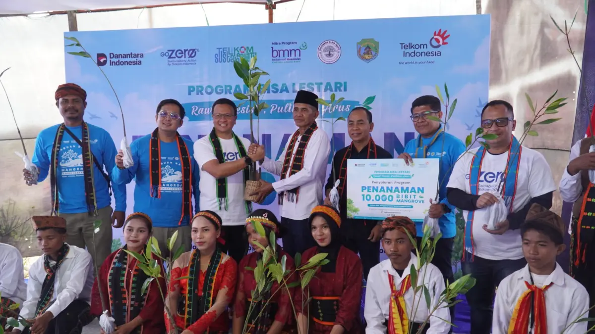 TelkomGroup berkolaborasi dengan pemerintah daerah, mitra, dan masyarakat dalam aksi penanaman 10.000 bibit mangrove di Manggarai Barat, Nusa Tenggara Timur.
