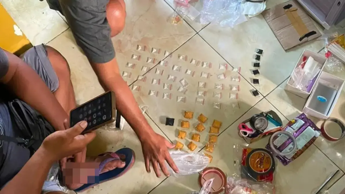 Barang bukti sabu yang disita jajaran Satresnarkoba Polres Karanganyar dari tangan pengedar. (Rudi Hartono/Radar Solo)