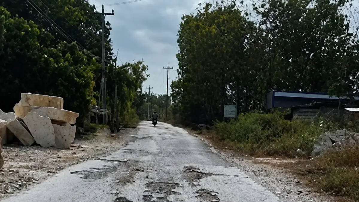 Jalan rusak