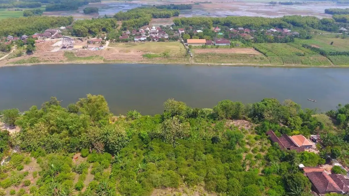 Bengawan Solo: Sungai Terpanjang di Jawa yang Menjadi Sumber Kehidupan