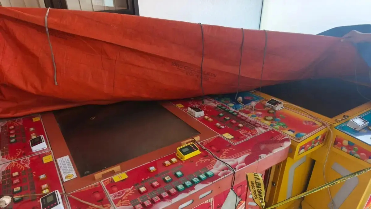 Barang bukti mesin tembak ikan diamankan dari lokasi judi kasino di Desa Kwarasan, Kecamatan Grogol, Sukoharjo.&nbsp;(IWAN KAWUL/RADAR SOLO)
