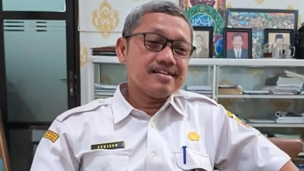 Sekretaris Disdikbud Sragen Sukisno. (Foto: Rudi Hartono/Radar Solo)
