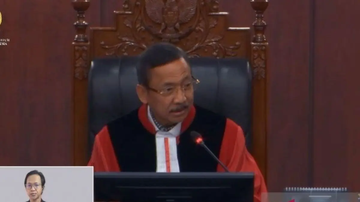 Ketua MK Suhartoyo membacakan sidang putusan/ketetapan uji materiil di MK, Senin (7/9/2026). (Dok ANTARA/YouTube/Mahkamah Konstitusi)
