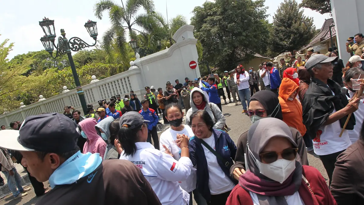 Aksi Damai di Kompleks Kepatihan, Buruh DIY Tuntut Perbaikan RUU Ketenagakerjaan