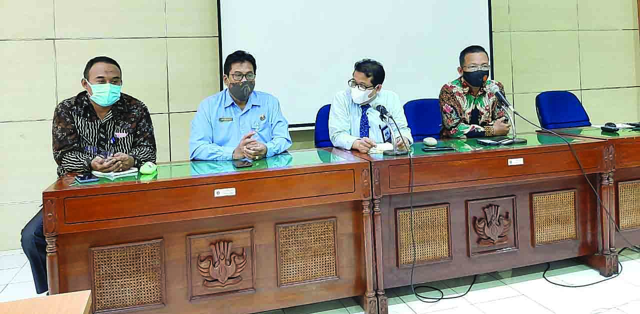 Konferensi pers soal temuan kebocoran ASPD mata pelajaran matematika di Disdikpora DIJ, kemarin (13/4).