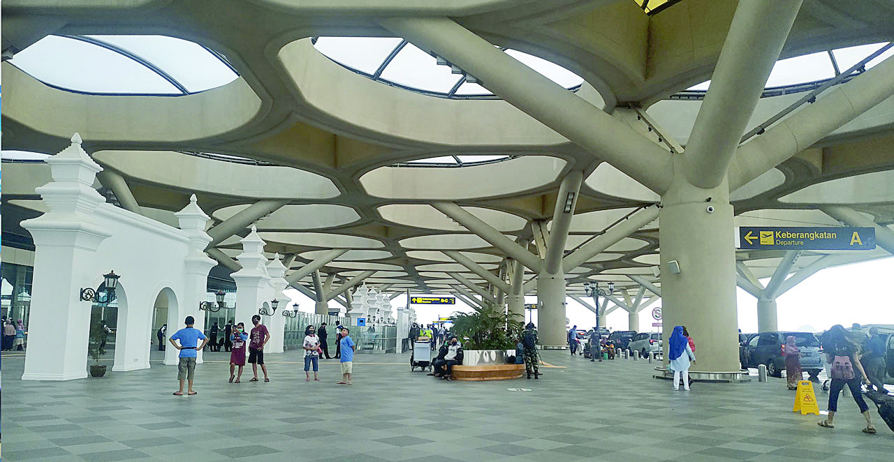 Kehadiran Yogyakarta International Airport (YIA) di Kulonprogo tak dipungkiri akan merubah perilaku sosial masyarakat di sekitarnya.