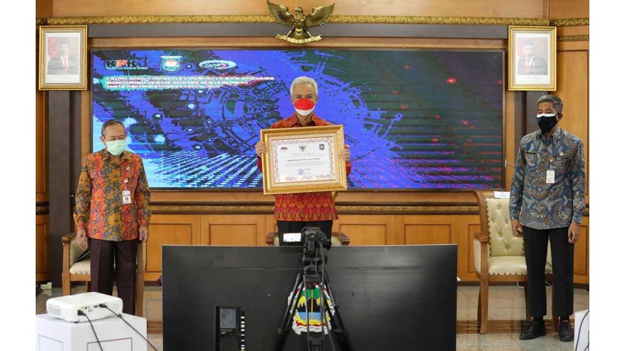 REWARD: Penghargaan TLHP diberikan langsung oleh Menteri Dalam Negeri, Tito Karnavian secara daring, Selasa (31/8). (ISTIMEWA)