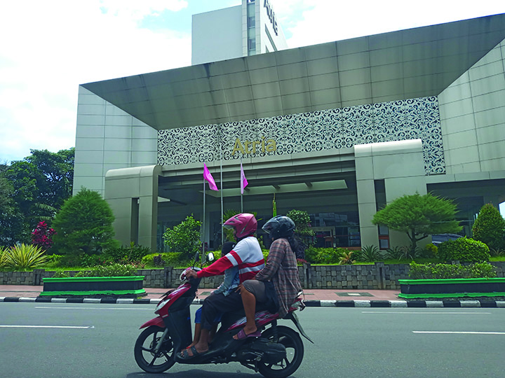 DIBATASI: Adanya pembatasan kunjungan di sejumlah pariwisata dan status PPKM, pengunjung membatalkan reservasi.