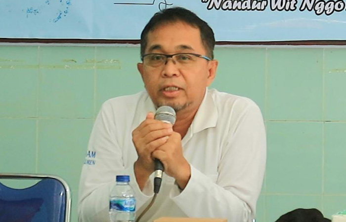 Direktur PDAM Tirta Bumi Sentosa Kebumen Zein Mustain. (M HAFIED/RADAR KEBUMEN)