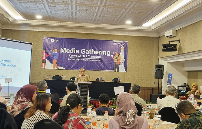 FOKUS: Sesi pemaparan dan media gathering bersama segenap media dan pejabat administrator dari Kanwil Direktorat Jenderal Pajak DIJ.Fahmi Fahriza/Radar Jogja
