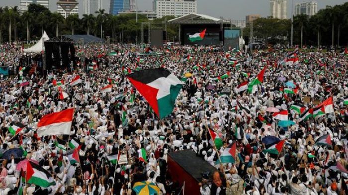 Ramai Media Asing Sorot Indonesia Bela Palestina di Monas, Masyarakat yang Hadir Lebih dari 2 Juta sumber gambar cnbc indonesia