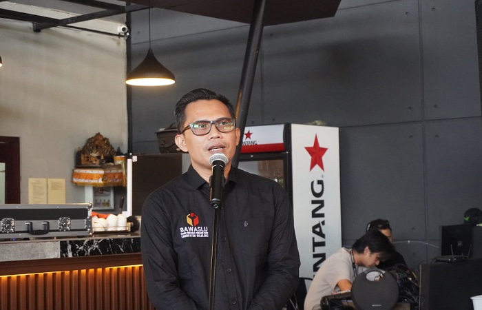 Ketua Bawaslu Buleleng, Kadek Carna Wirata menyatakan harus kerja keras kejar target 2.275 orang pengawas TPS.