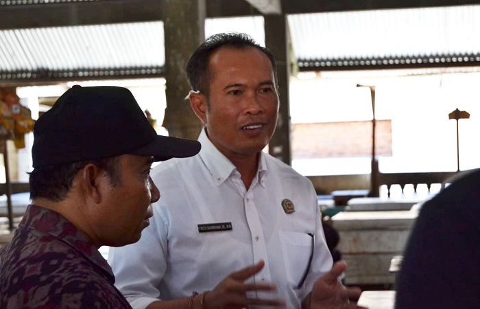 Dirut Perumda Pasar Argha Nayottama Buleleng I Putu Suardhana tengah merekrut tim distributor.