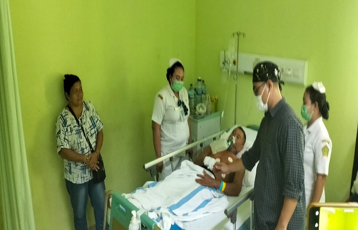 Salah satu pasien korban sambaran petir yang menjalani rawat inap di RSU Negara. Kondisinya membaik, besok sudah dipulangkan.