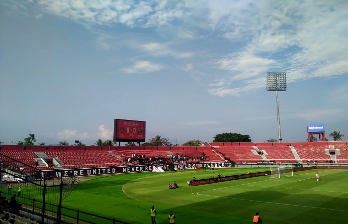 Suasana di stadion Kapten I Wayan Dipta, Gianyar. Saat ini, stadion tersebut akan dipakai kandang sementara oleh beberapa klub liga 1.