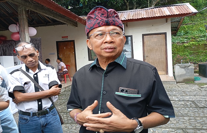 Wayan Koster mengatakan DPD PDI Perjuangan akan melakukan real quick count untuk memastikan perolehan 80 persen suara Ganjar-Mahfud di Bali.