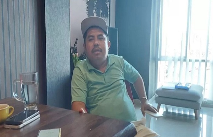 Ferdi Serah saat memberikan keterangan kepada media.