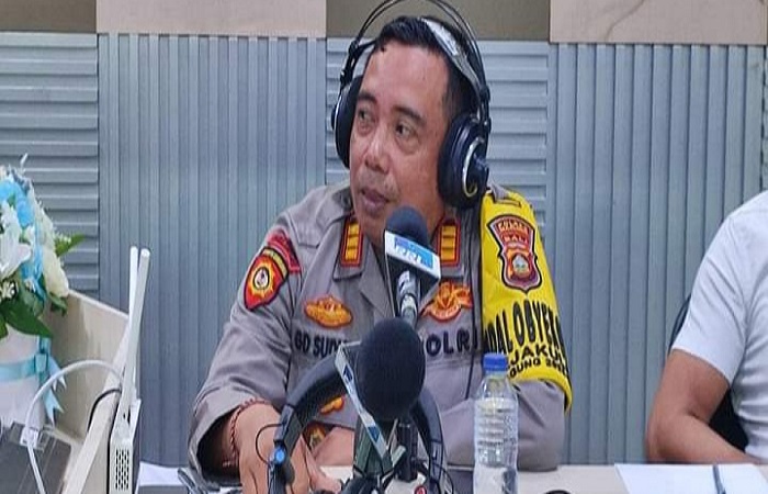 Kapolsek Tejakula, AKP I Gede Sudiana tengah mendalami peristiwa kejahatan dengan hipnotis.
