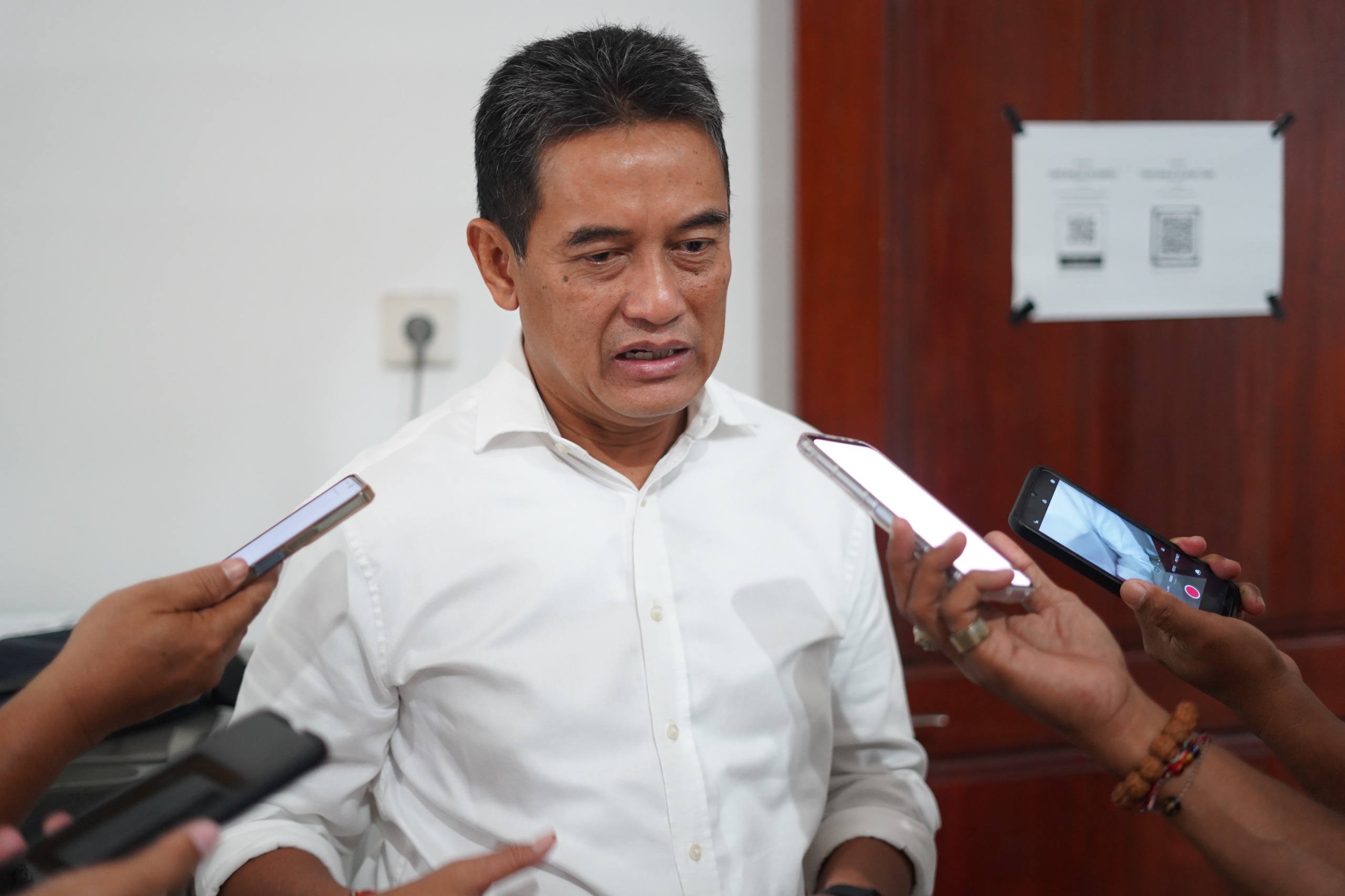 BANYAK PERDA MUBAZIR: Ketua DPRD Buleleng, Gede Supriatna.